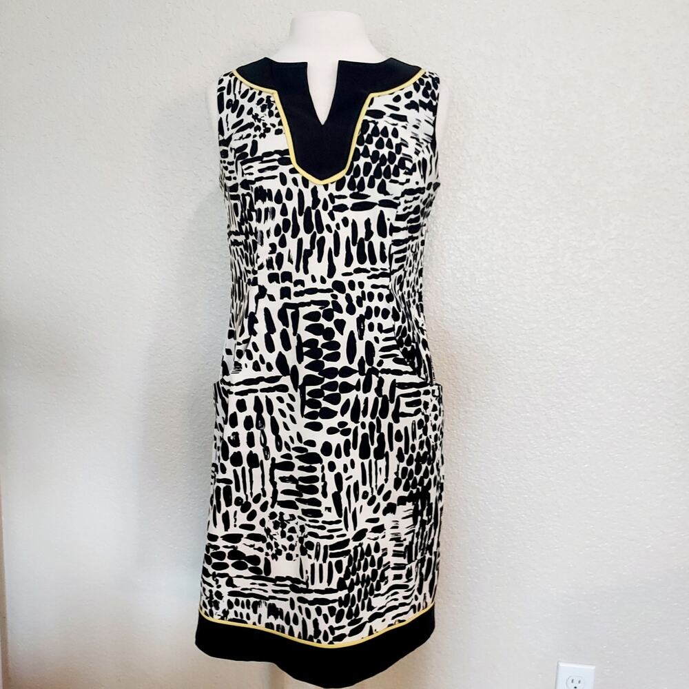 ⭐️5/$20 Dress Barn Black White Geometric Sheath Dress Size 8